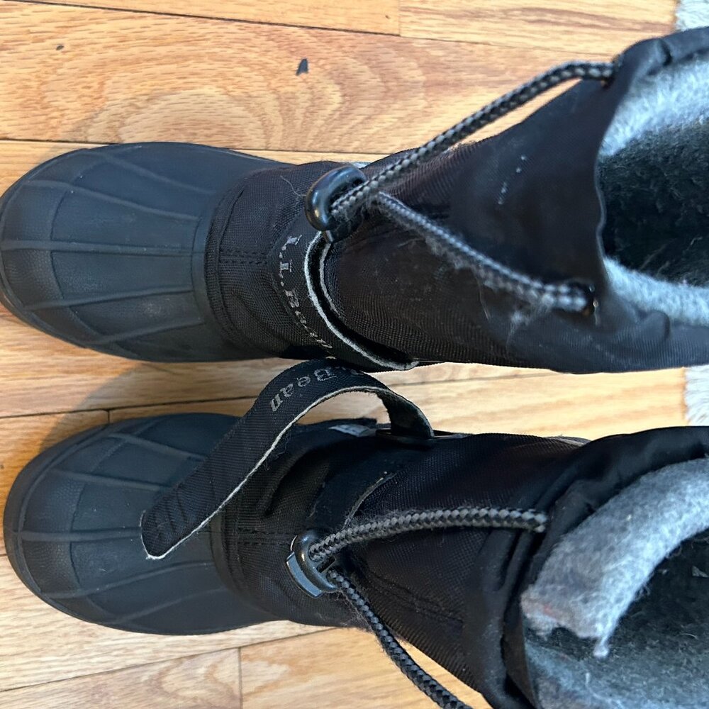 LL Bean Kids winter boots size 12